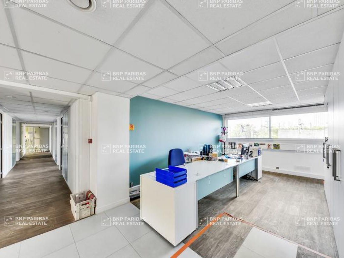 785.6 m² pour ce bureaux en vente à Paris