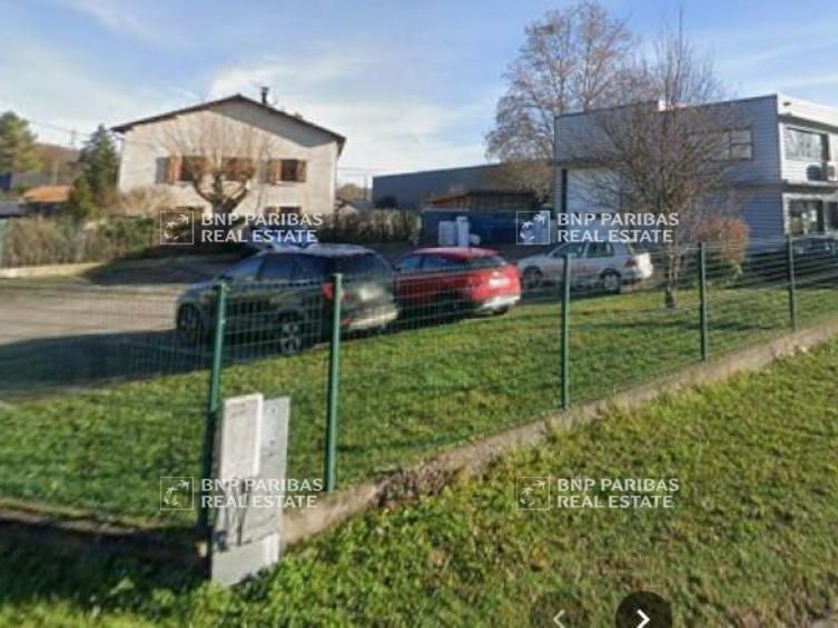 400 m² pour ce activité en location à Grenay