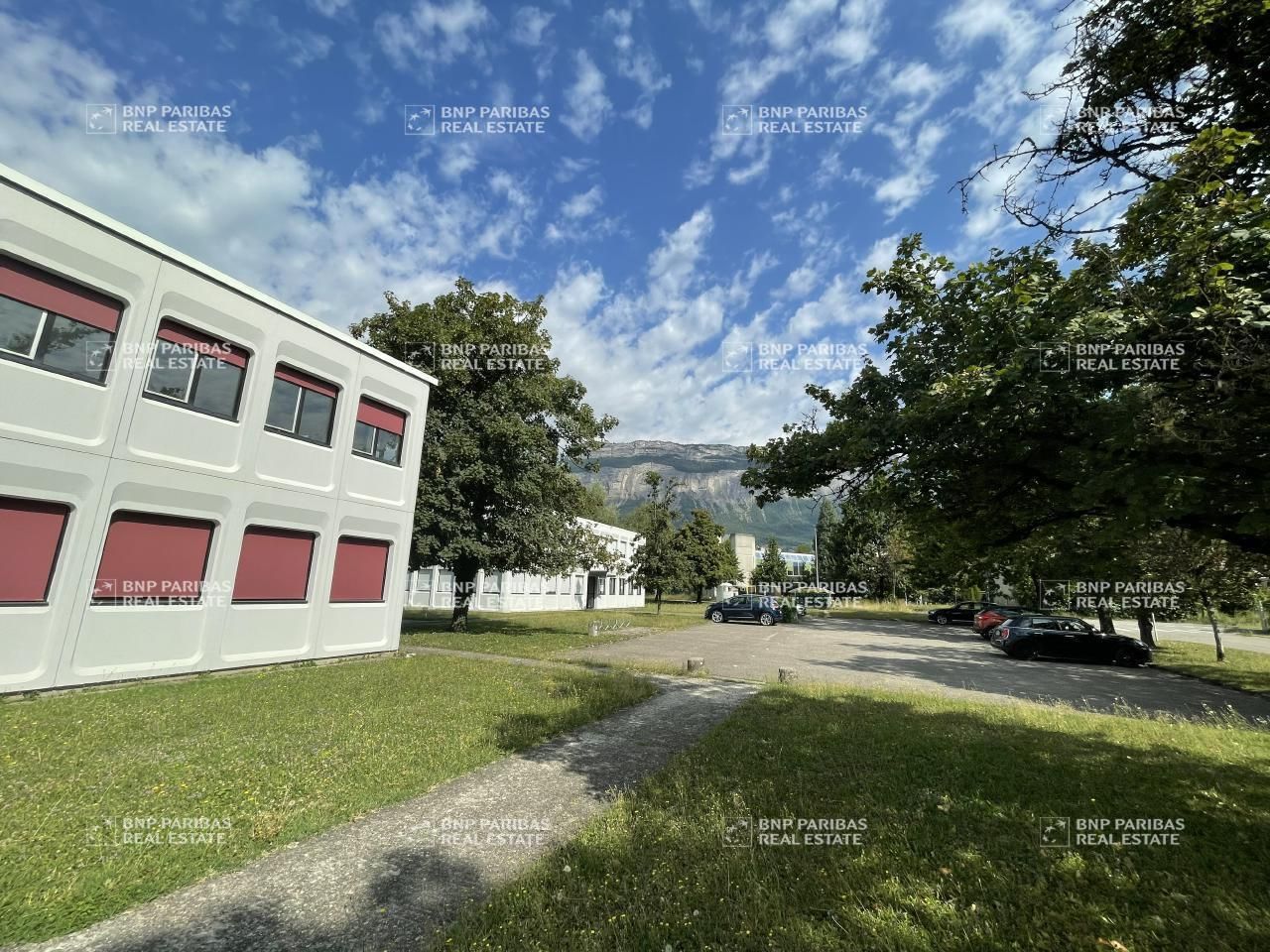 240 m² pour ce bureaux en location à Meylan