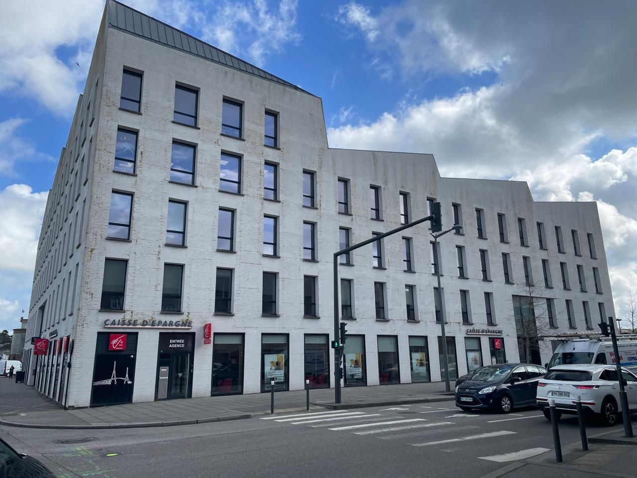 844.1 m² pour ce bureaux en location à Dieppe