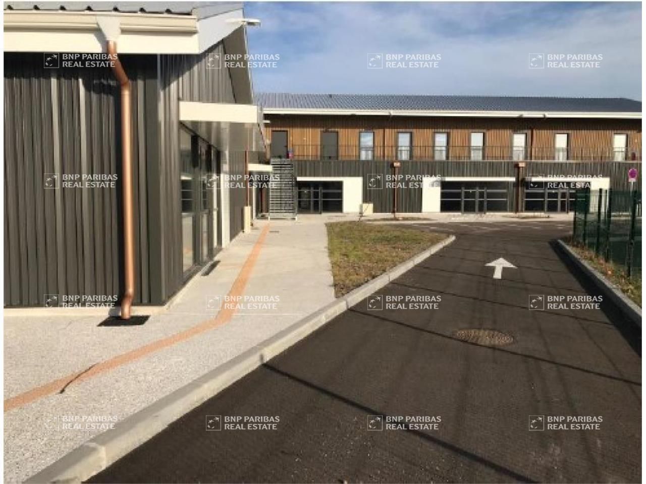 302 m² pour ce activité en location à Audenge