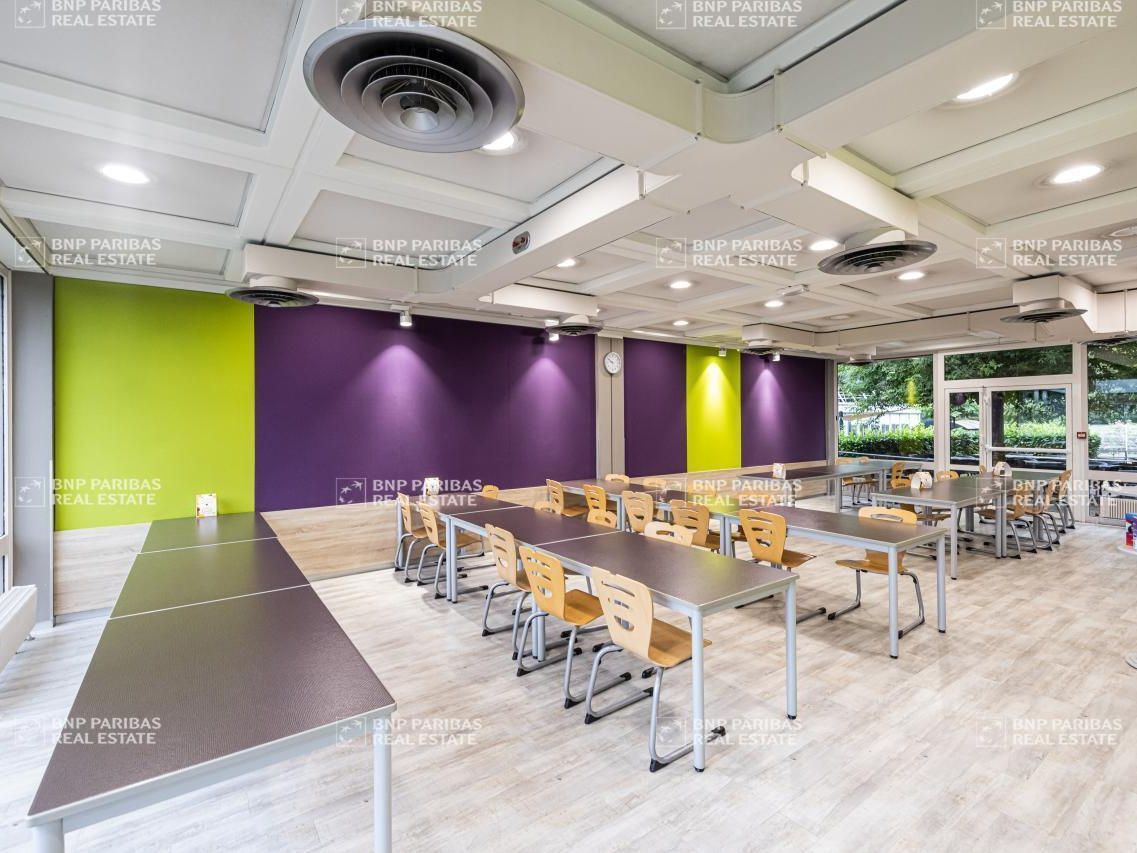 1265 m² pour ce bureaux en location à Saint-martin-d'hères