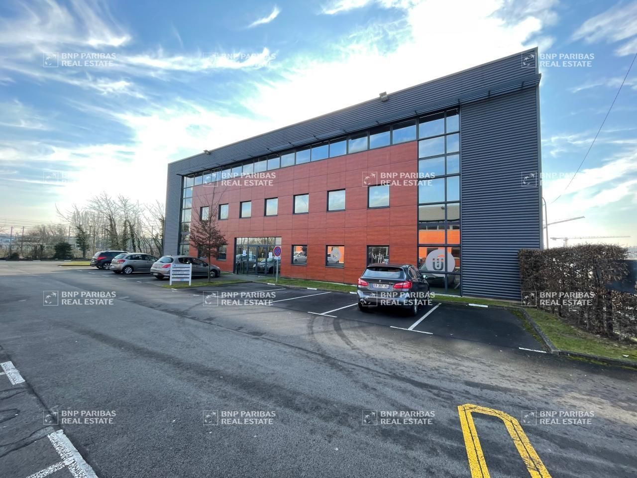 337.2 m² pour ce bureaux en location à Valenciennes