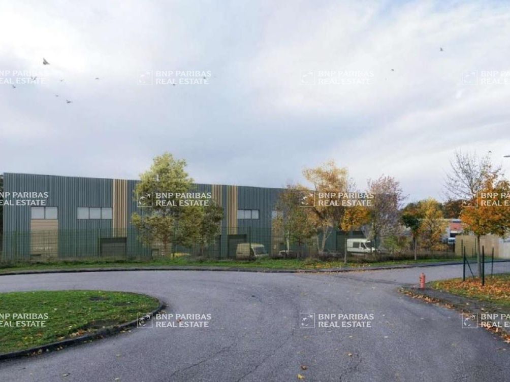 Location Activité 3745 m² divisibles 54710 Ludres