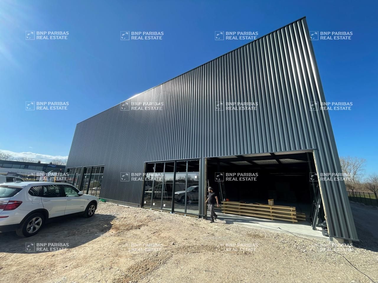 600 m² pour ce activité en location à Entzheim