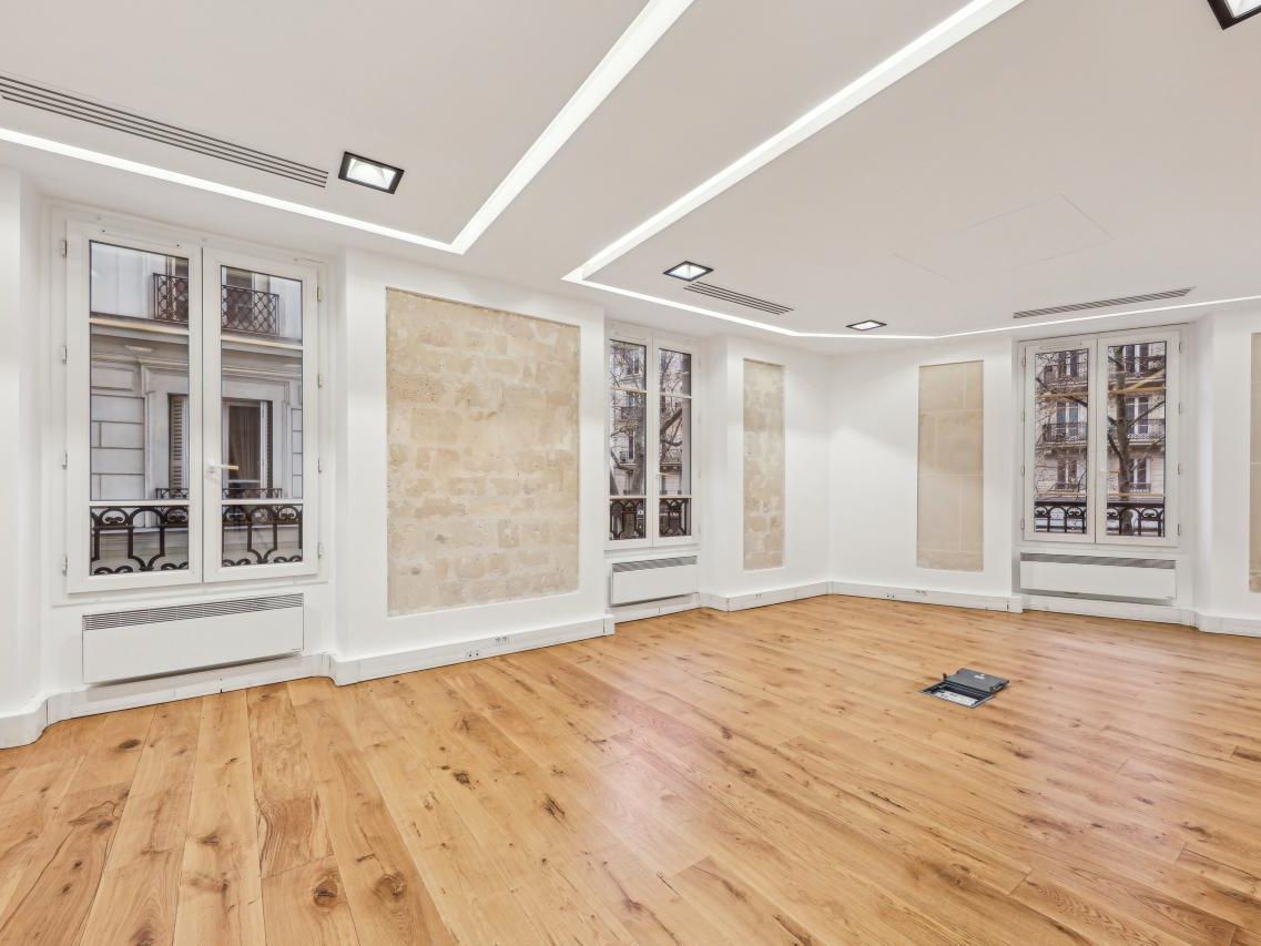 Location Bureaux 85 m² non divisibles 75011 Paris