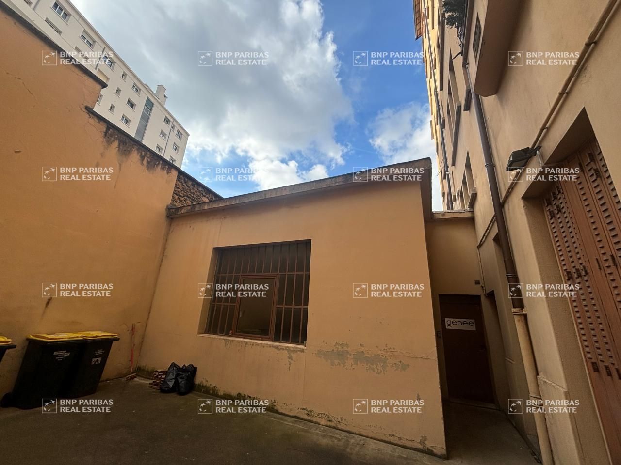 130 m² pour ce bureaux en location à Lyon