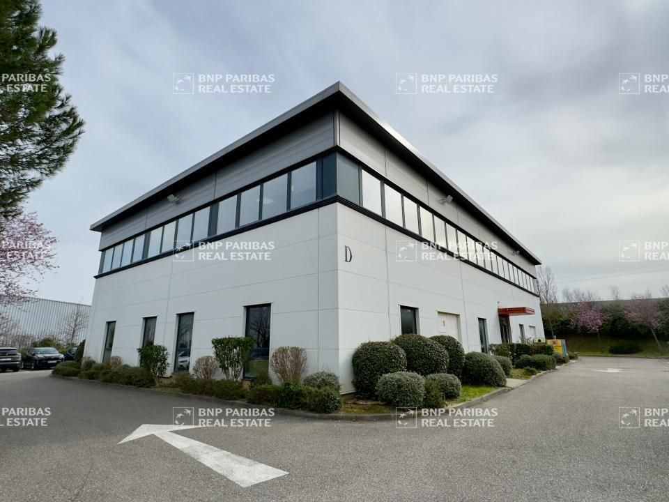 Location Bureaux 270 m² non divisibles 13790 Rousset