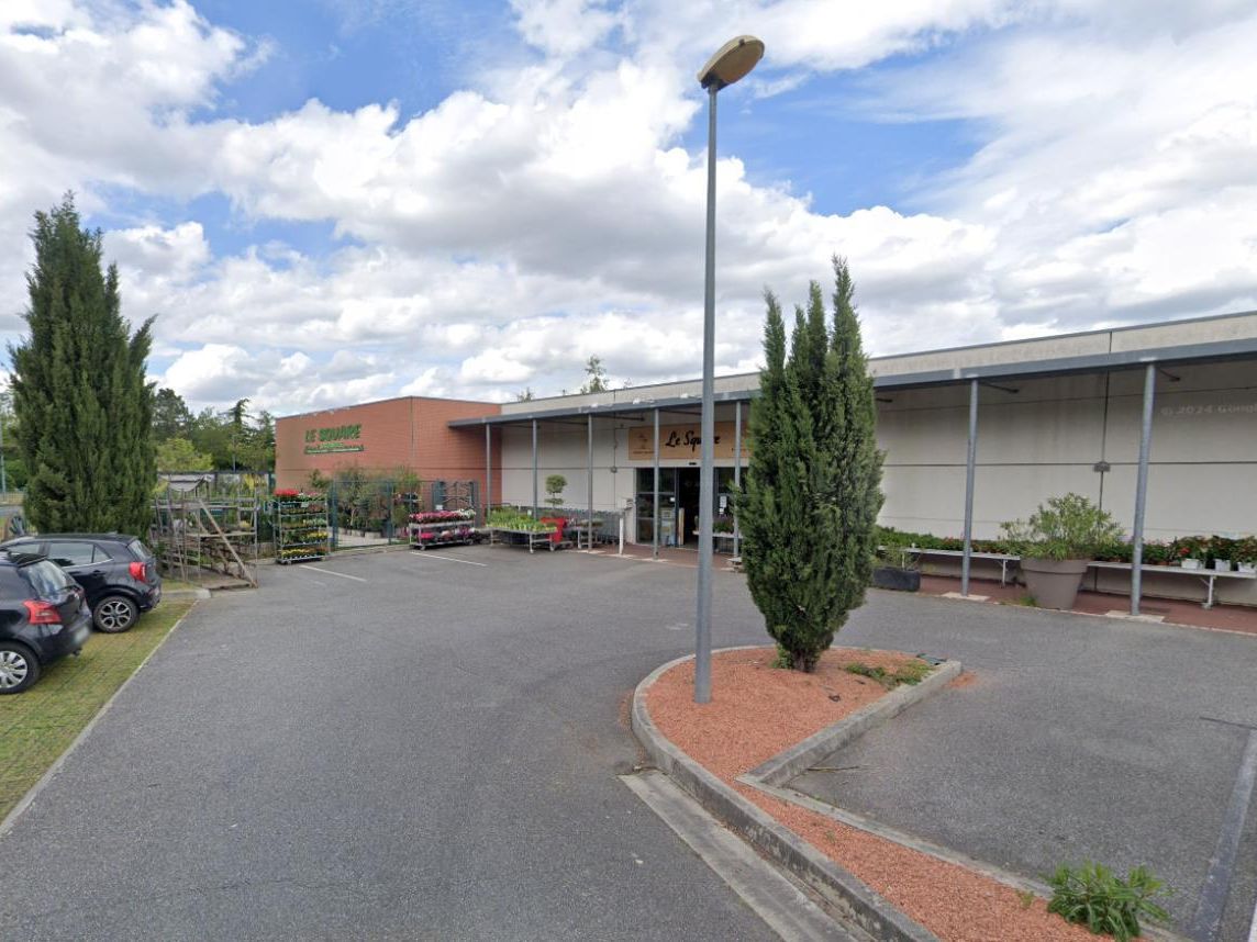 714 m² pour ce local commercial en location à Castanet-tolosan