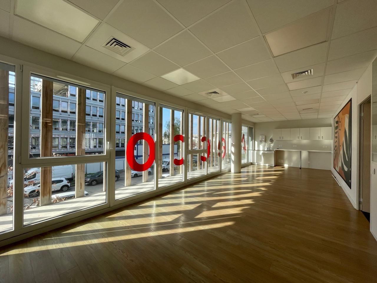 416 m² pour ce bureaux en location à Bruges