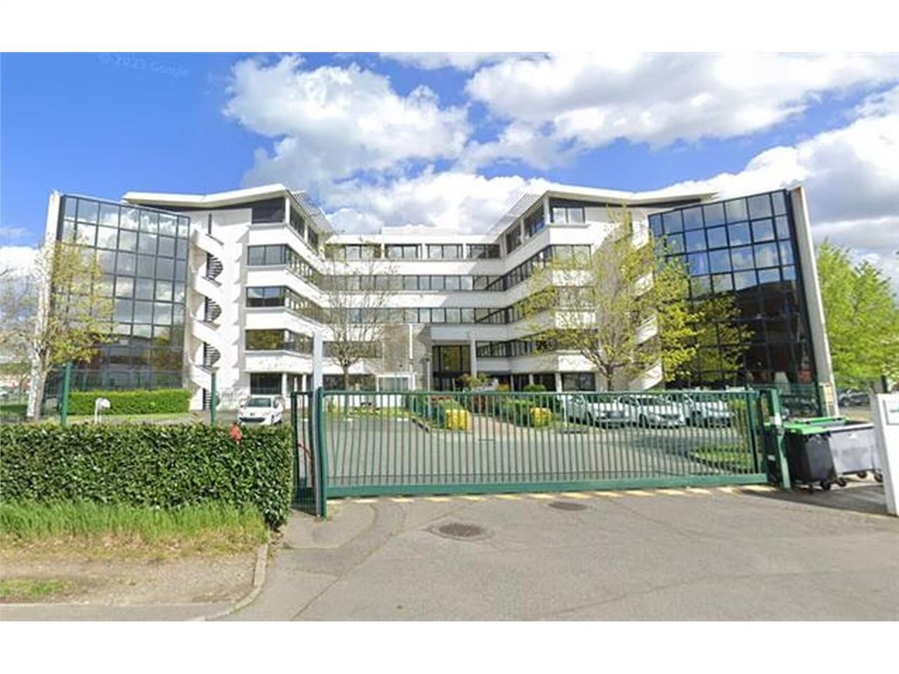 Nous vous proposons à la location une surface de 