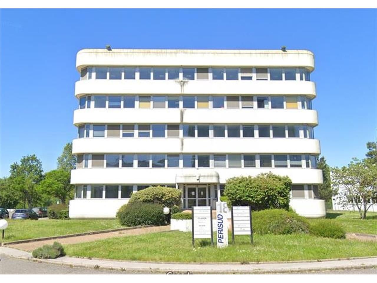 Surfaces de bureaux à la location idéalement situ