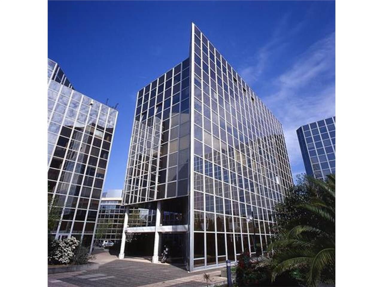 Surfaces de bureaux à louer dans un immeuble de b