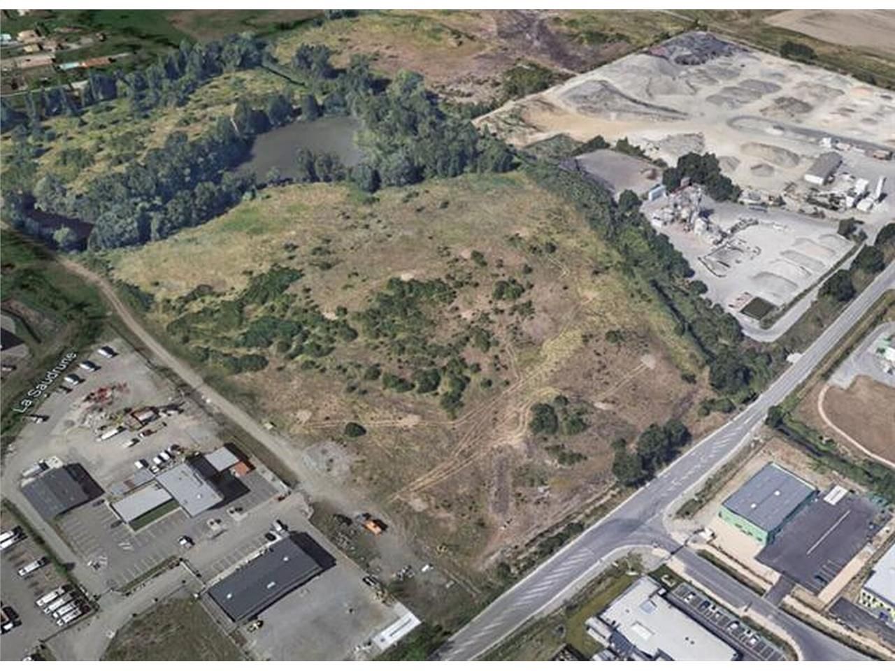 Terrains industriels à vendre, au sud-ouest de To