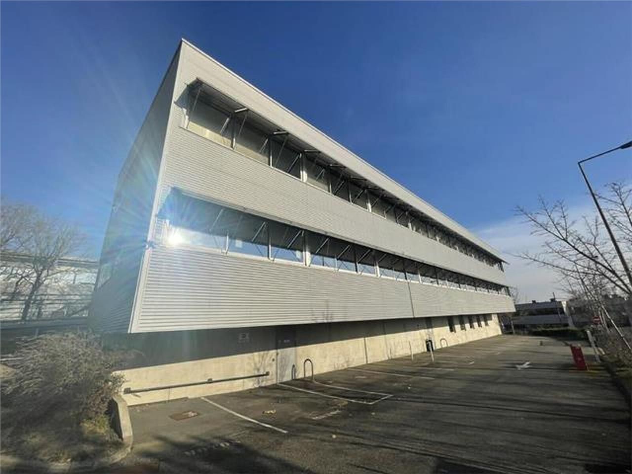 SECTEUR LA PLAINE,  Sur un terrain clos et sécuri