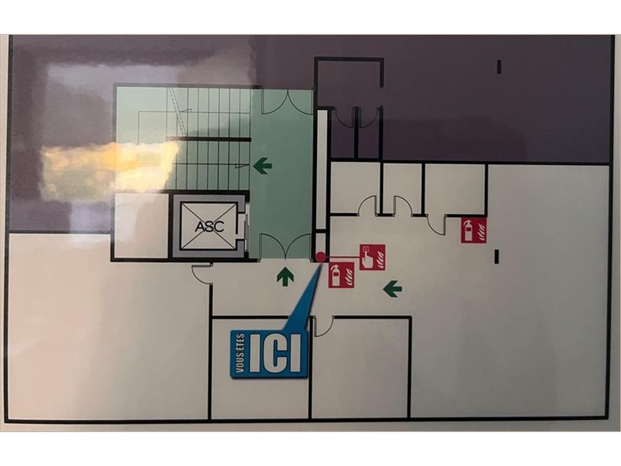 Surface de bureaux à louer idéalement située dans