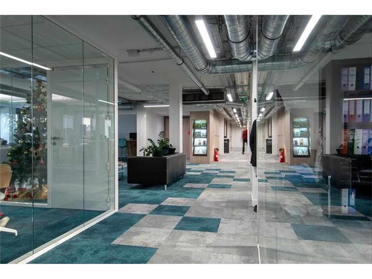 - A LOUER - OPPORTUNITE RARE !!  Nous vous propos