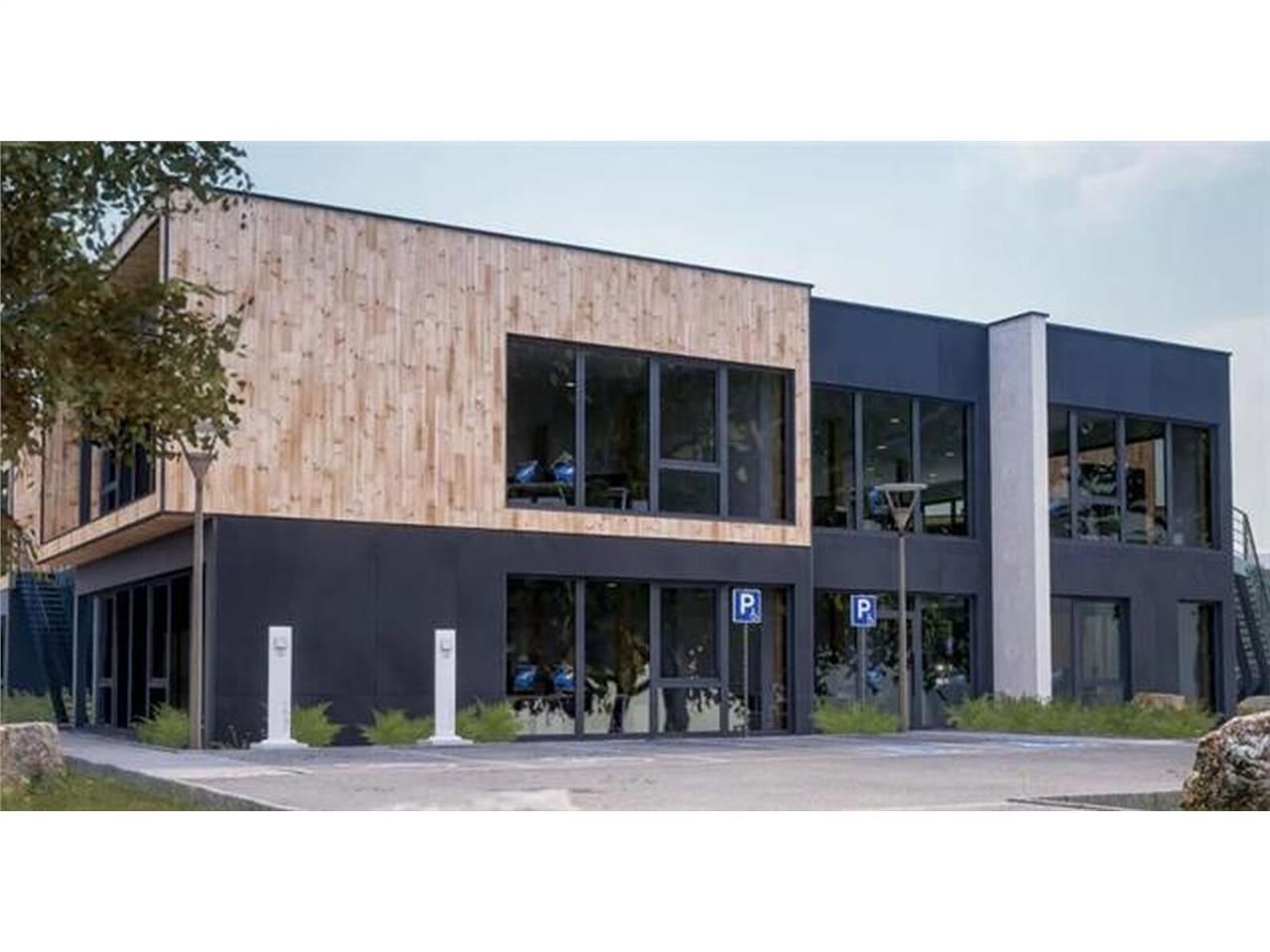 - Bureaux à vendre au coeur de la Zac du Canal à 