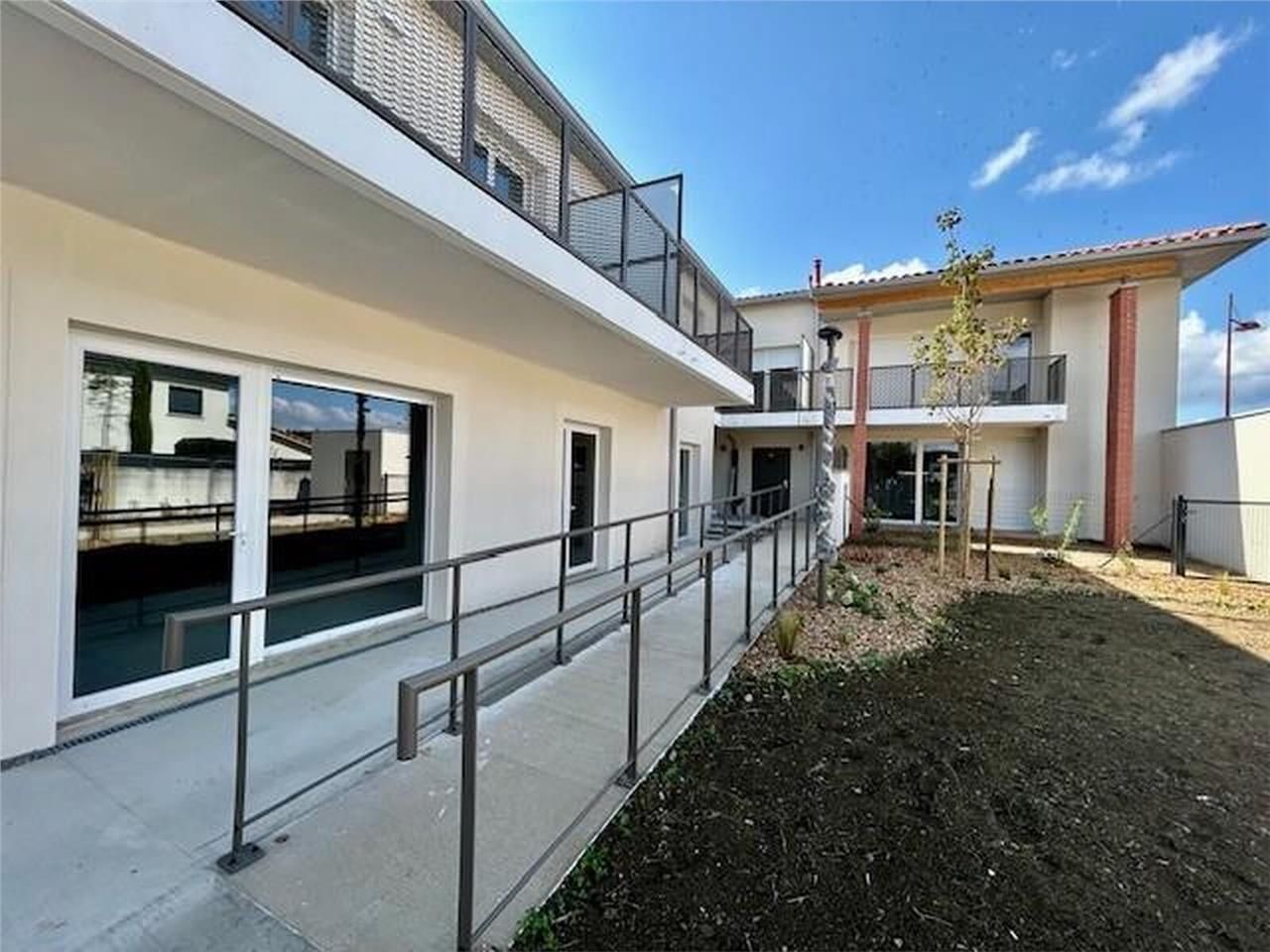 Locaux professionnels neufs disponibles à la vent