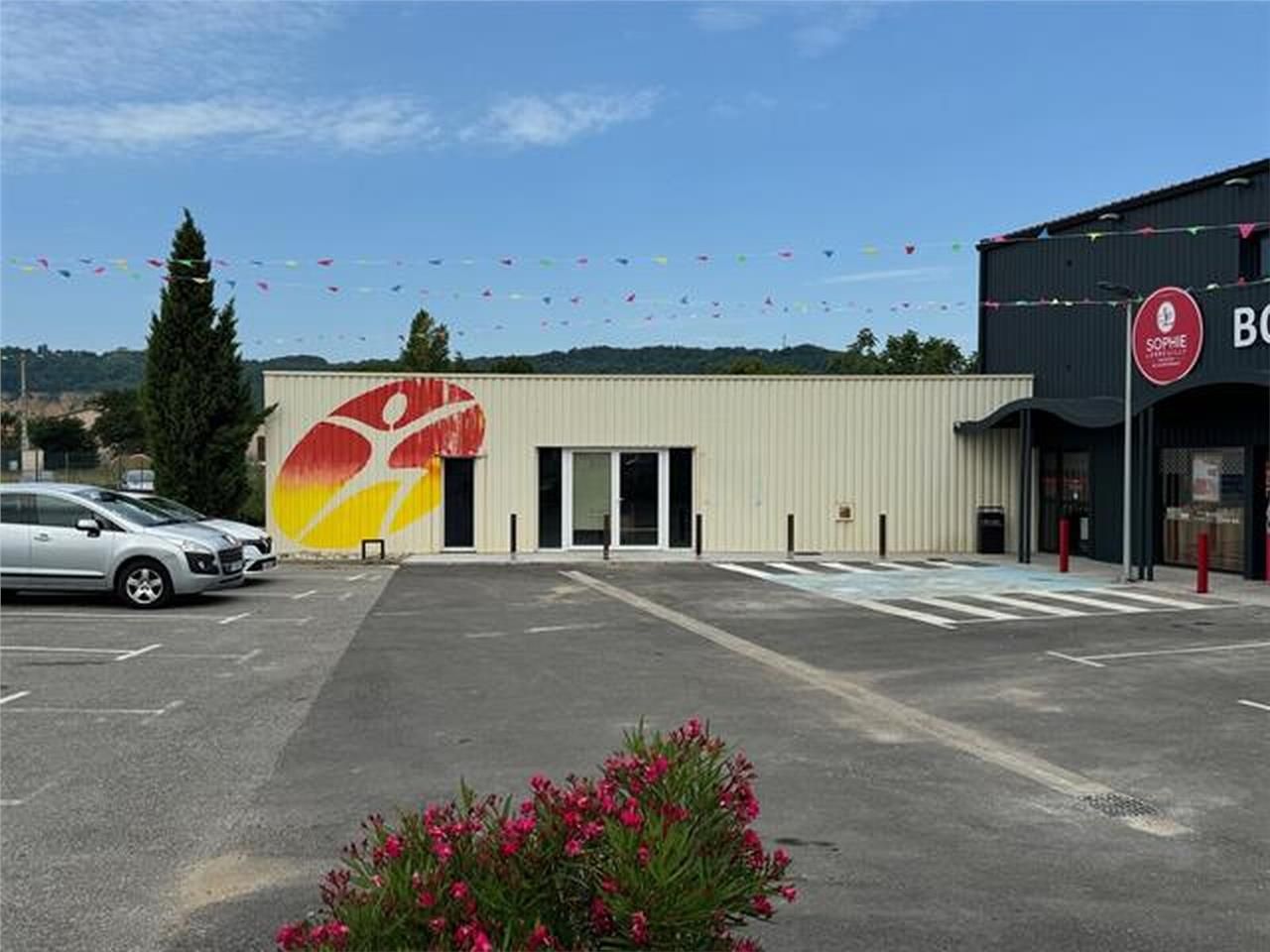 Local commercial disponible en location sur la co