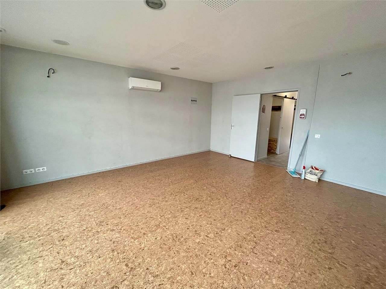 Local commercial à louer avec une excellente visi