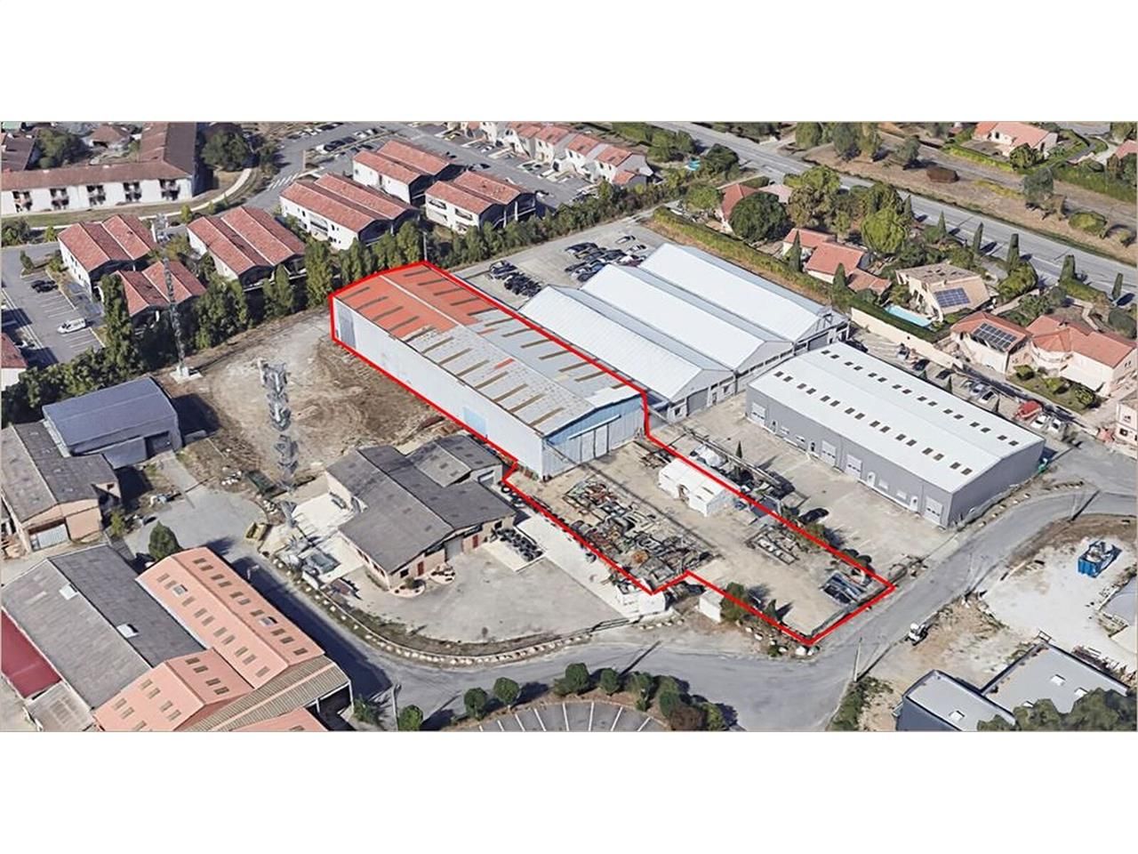 Local d'activités indépendant à louer, situé au s