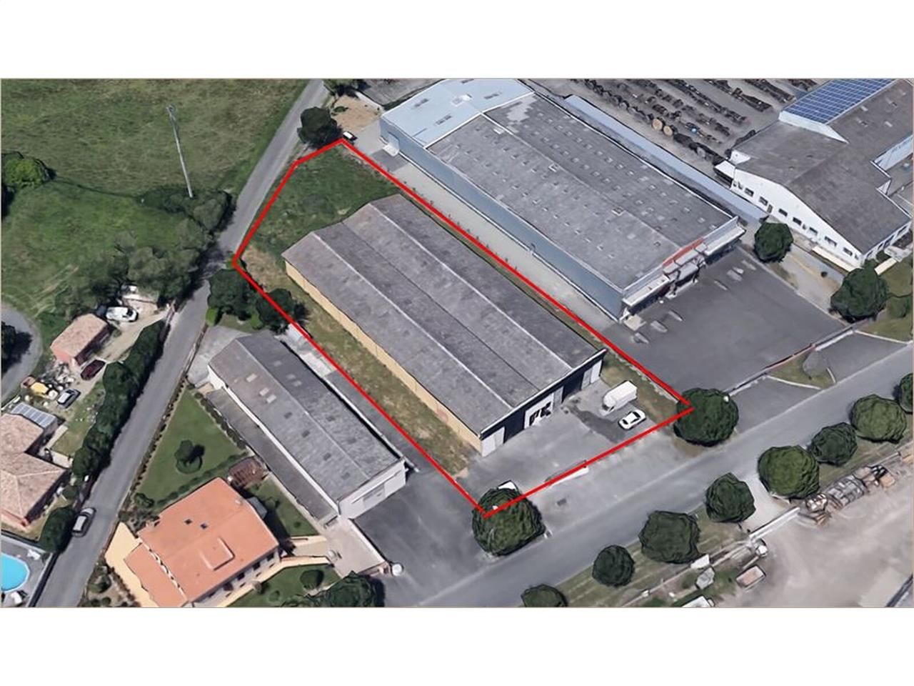 Bâtiment d'activités indépendant à louer, situé a