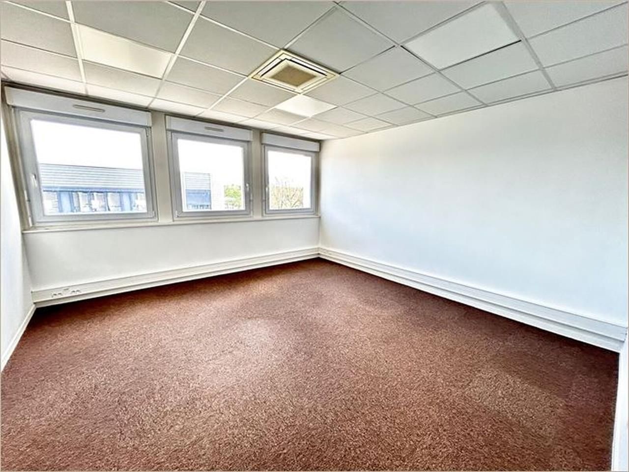 Nous vous proposons plusieurs surfaces de bureaux