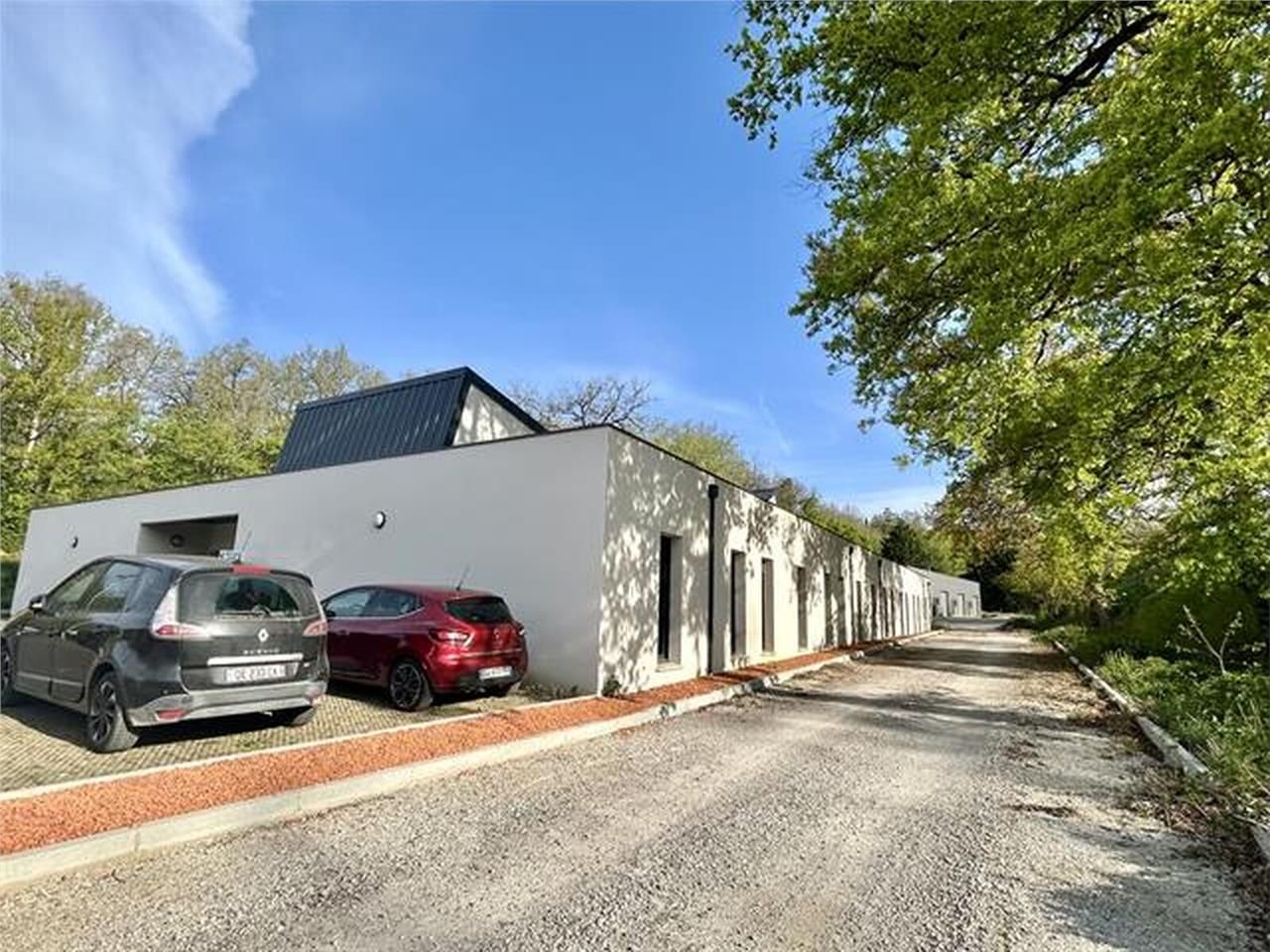 Nous vous proposons plusieurs bureaux neufs dispo