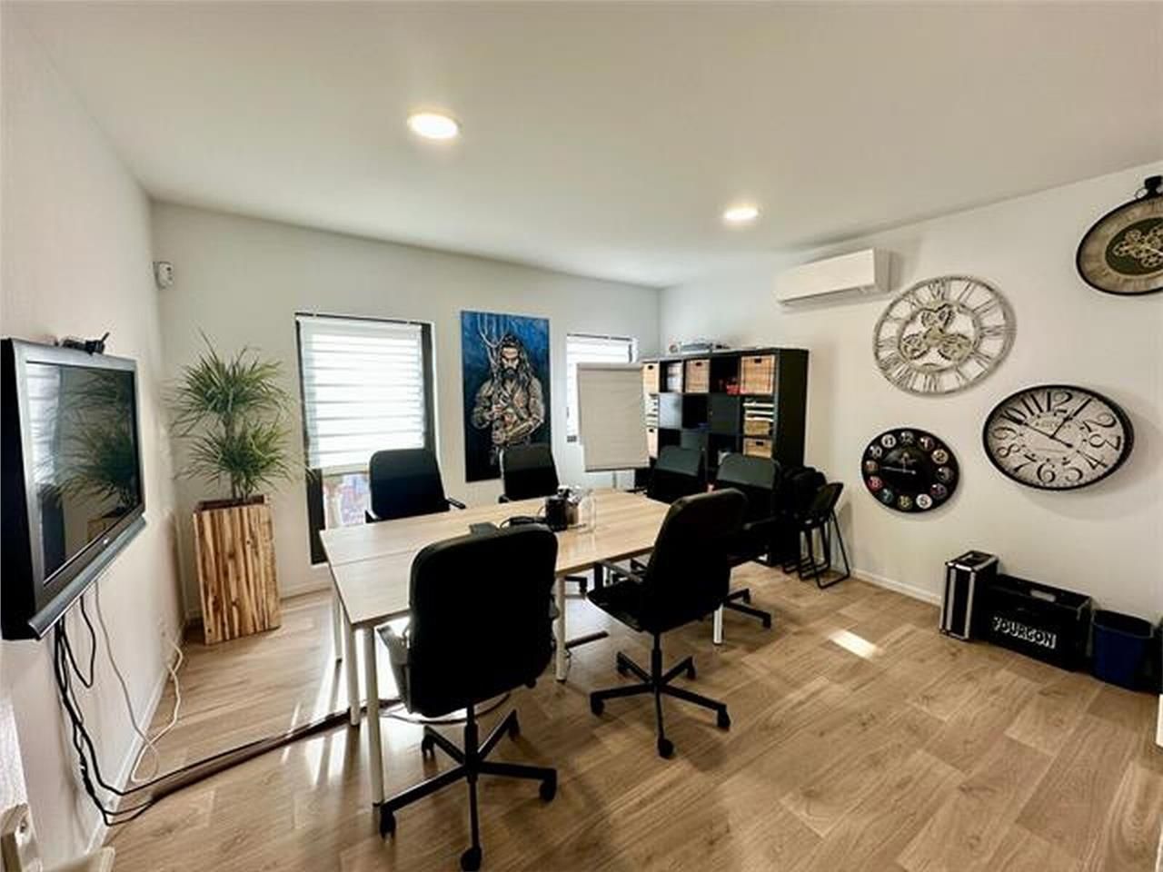 Nous vous proposons en location une surface de bu