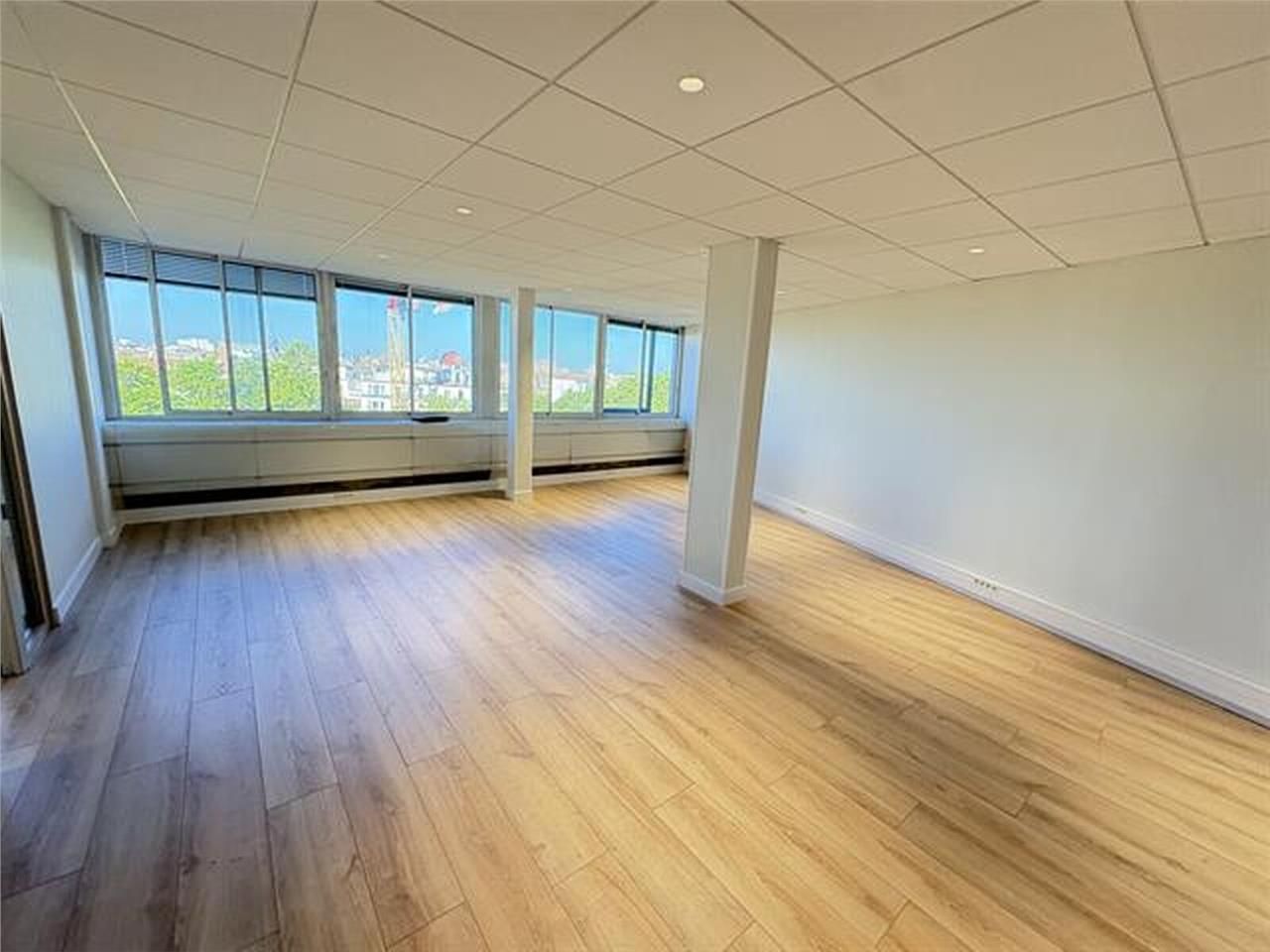 - A LOUER - Au sein d'un immeuble de bon standi