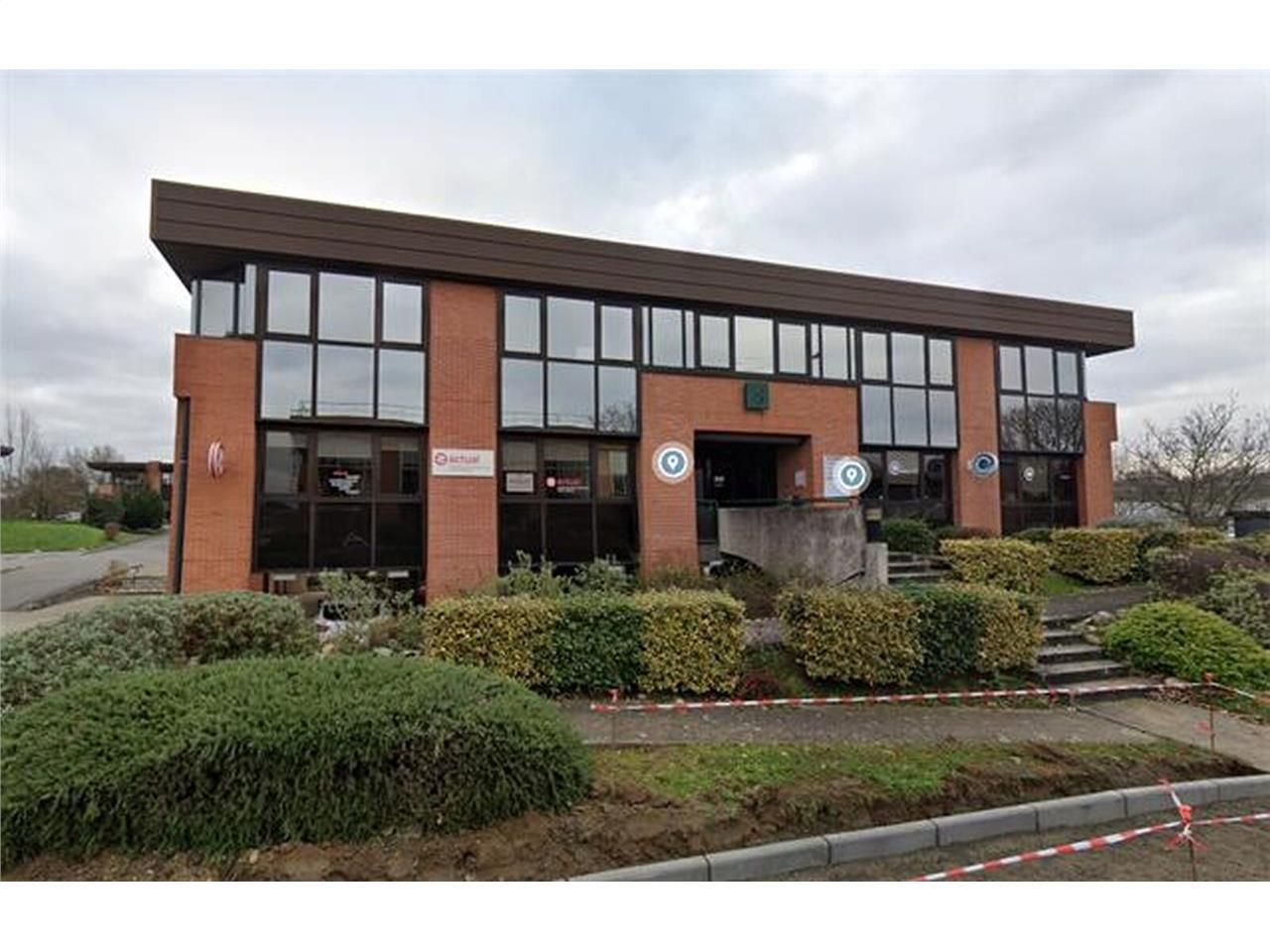 Nous vous proposons a louer des surfaces de burea