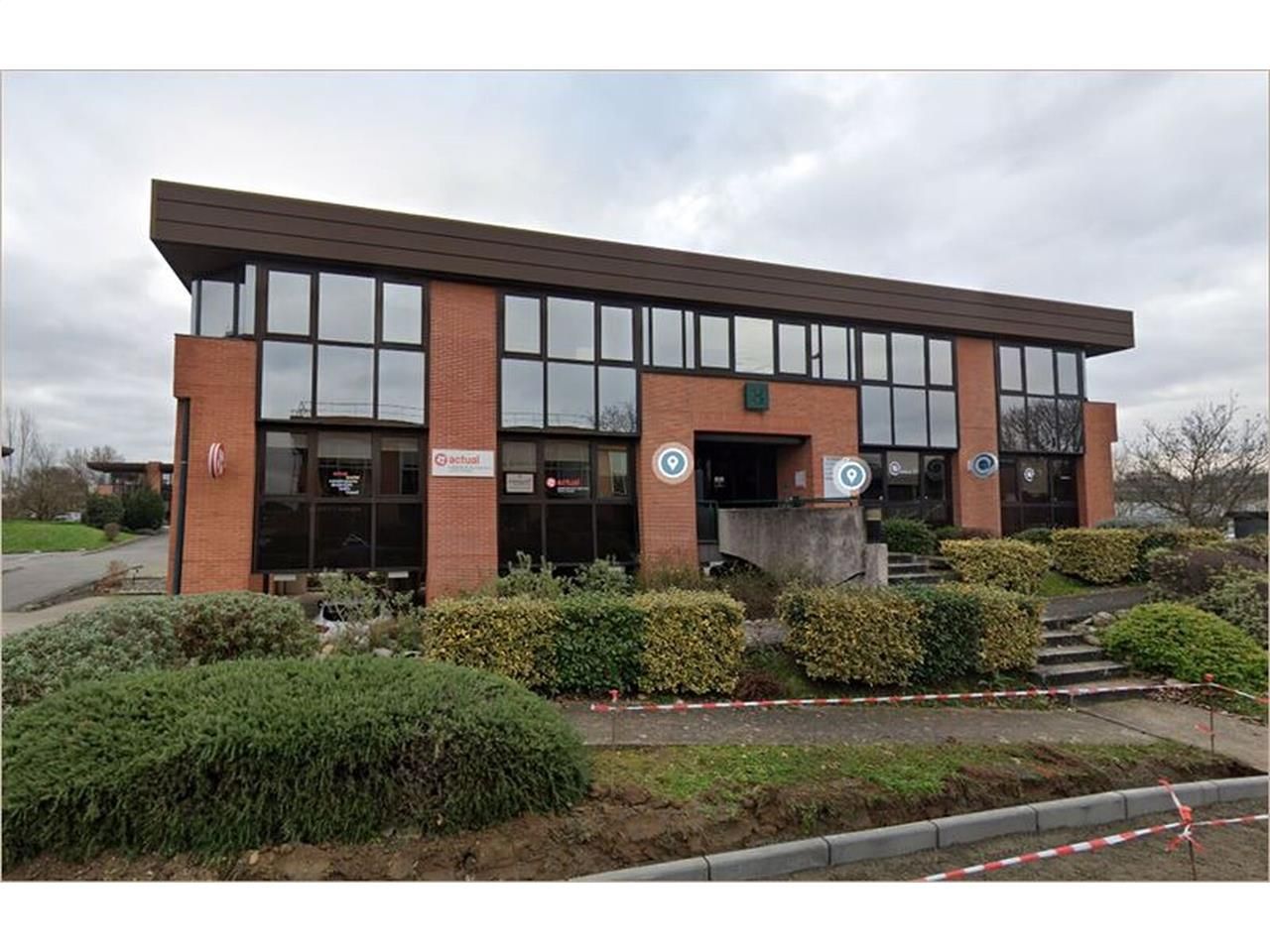 Nous vous proposons a louer des surfaces de burea