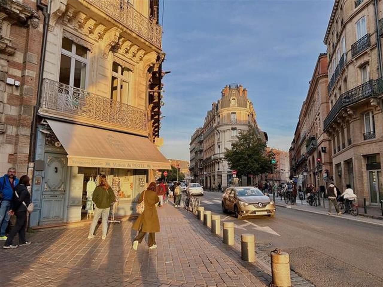 Notre agence vous propose en location deux bureau