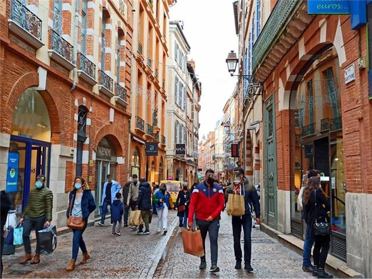 Notre agence vous propose en cession de bail, une