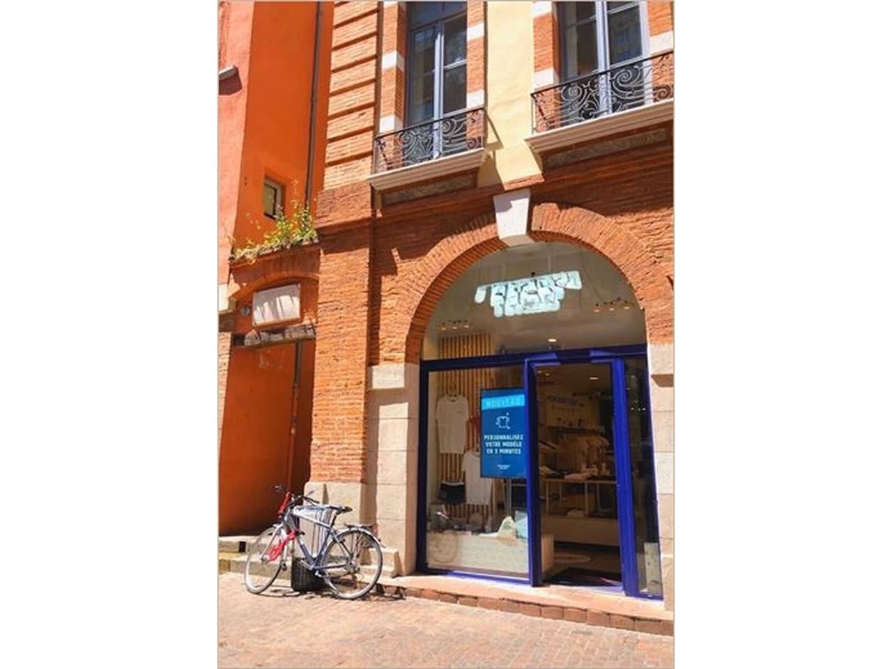 Notre agence vous propose en cession de bail, une