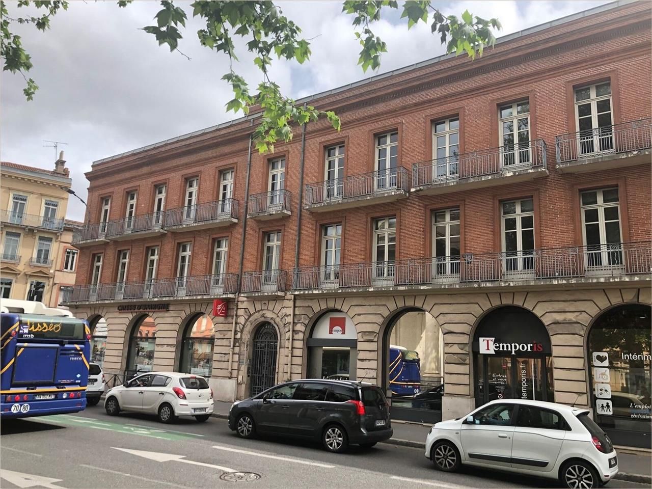 - OPPORTUNITE RARE - IMMEUBLE A LOUER !    Quarti