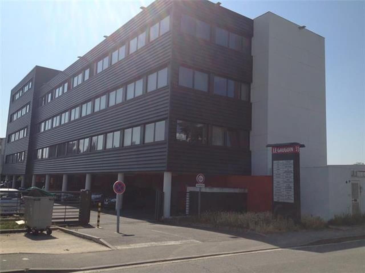 Nous vous proposons une surface de bureaux de bon