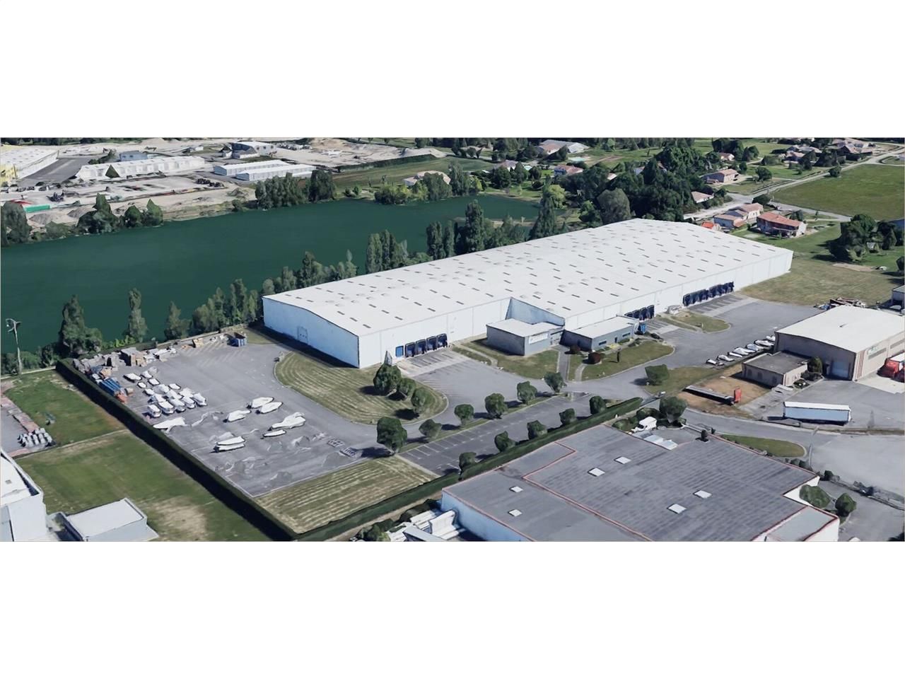 Entrepôt ICPE indépendant situé au nord de Toulou