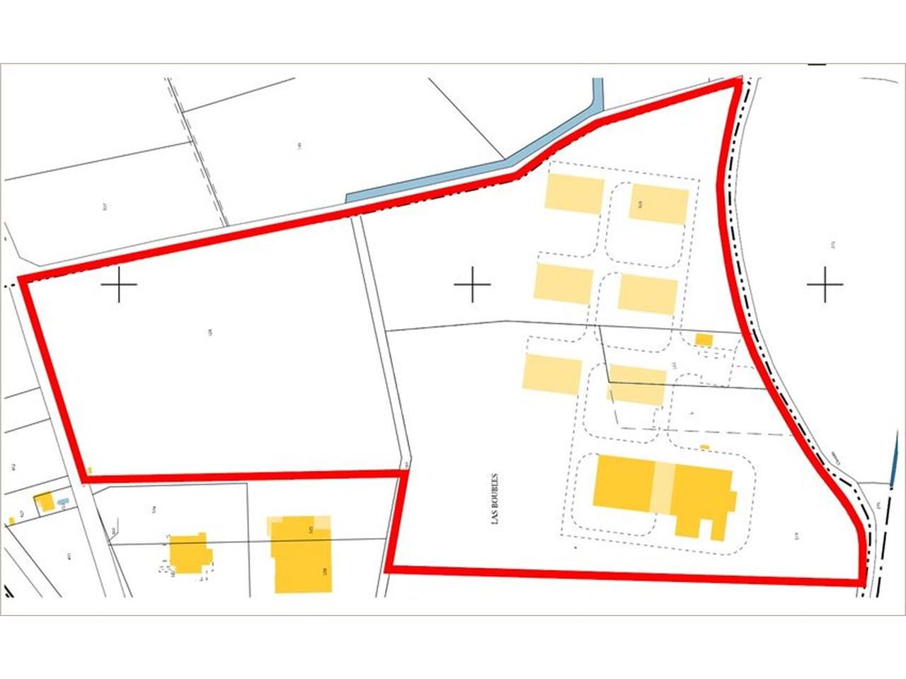 Bâtiments d'activités à louer, à proximité immédi
