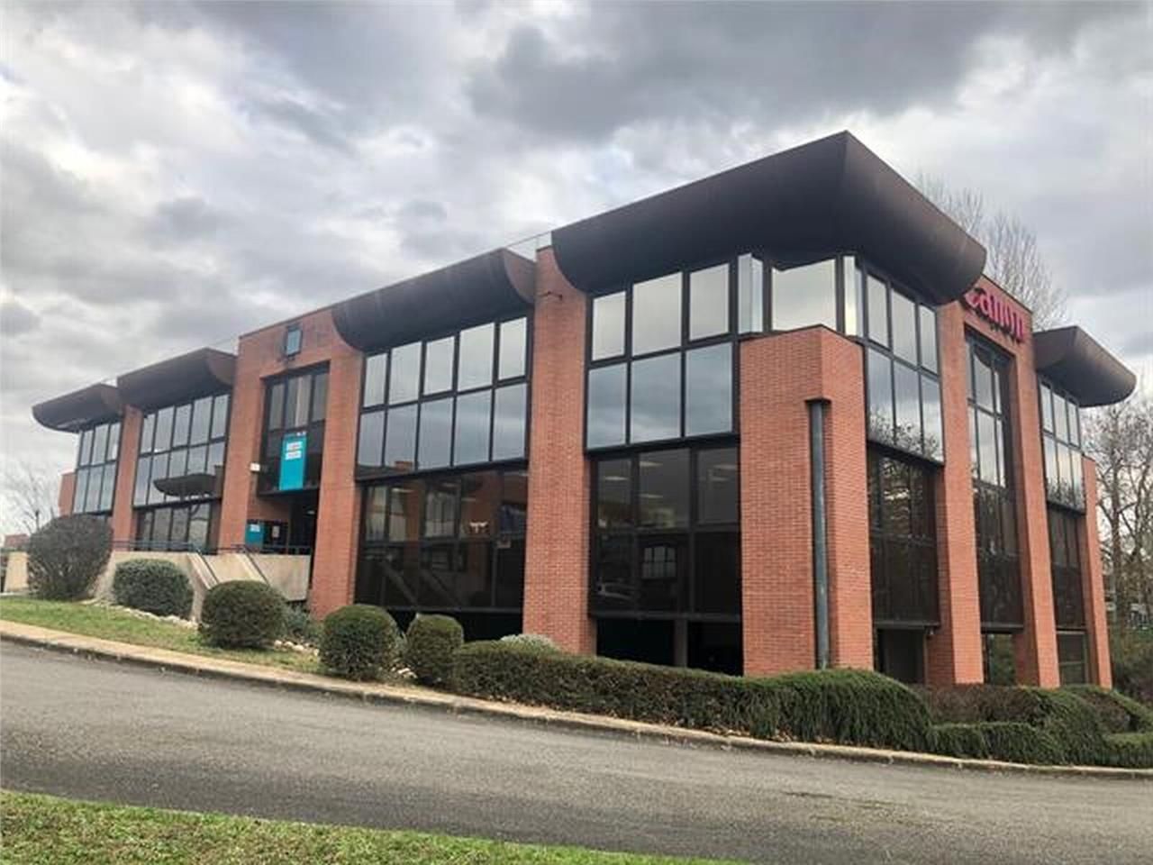 Surface de bureaux à la location idéalement situé