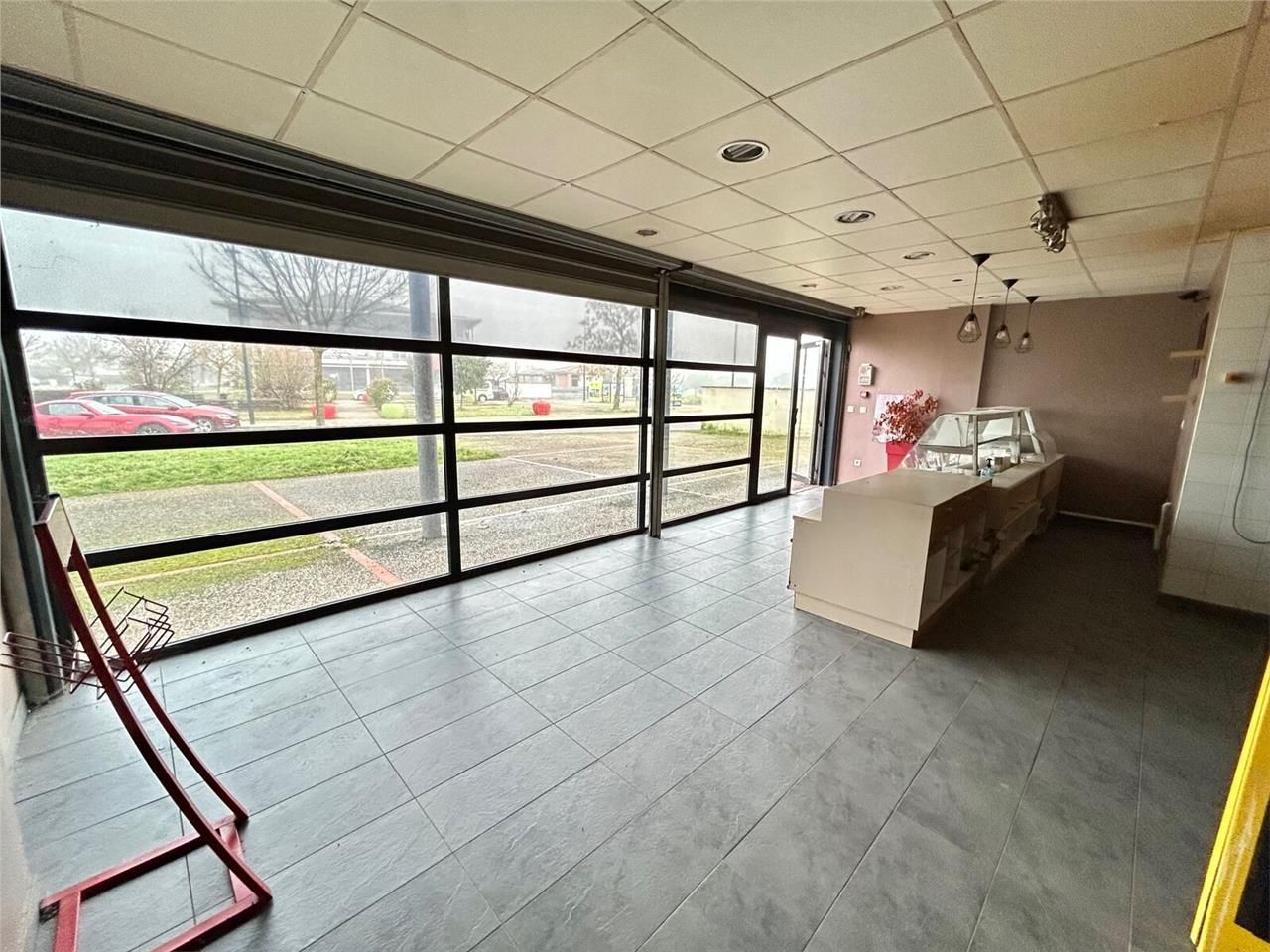 Local commercial à vendre sur la commune de la Sa