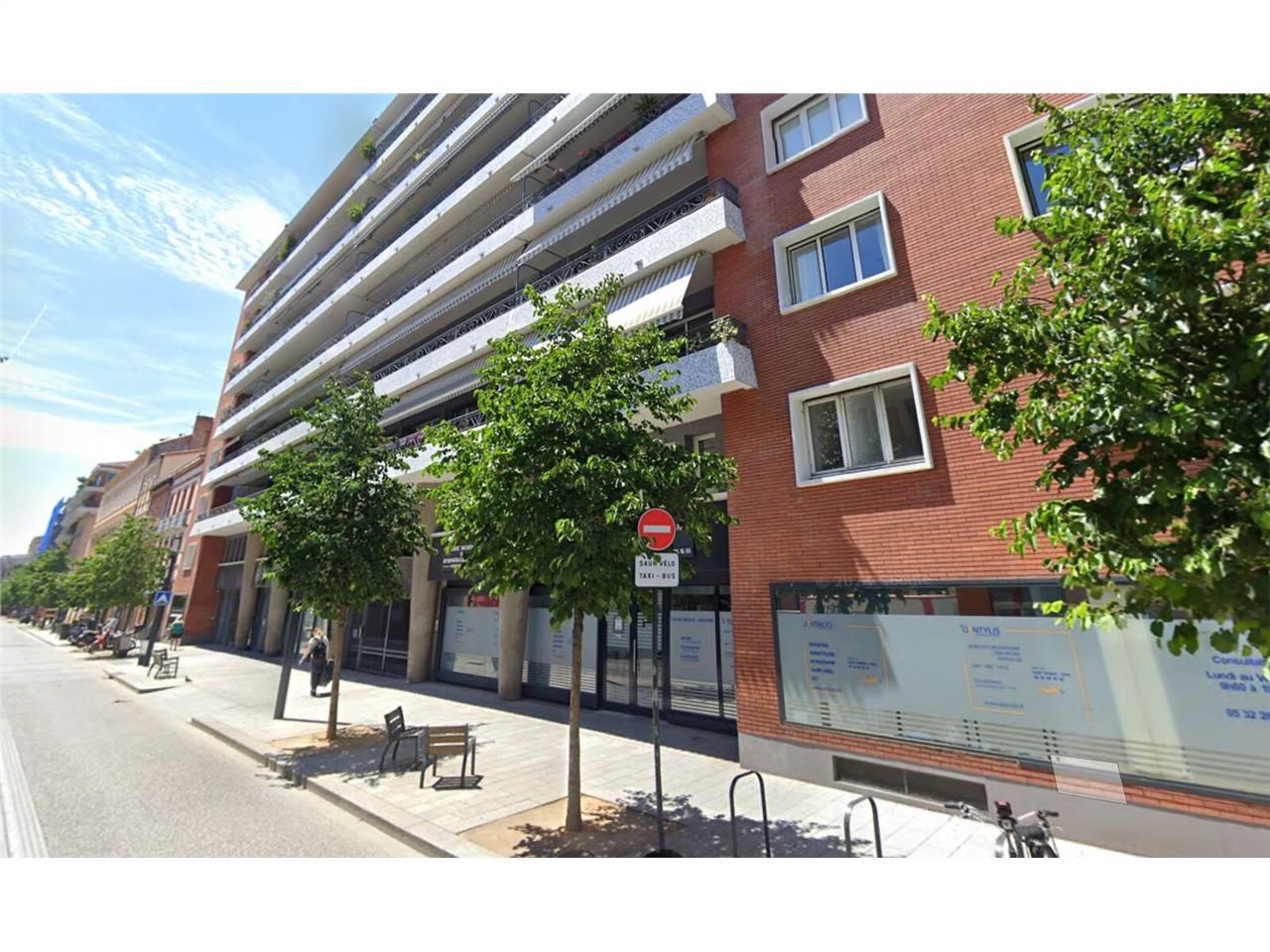 Découvrez en location, ces bureaux situés entre l