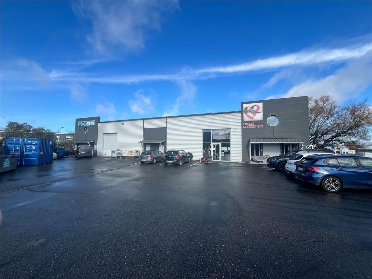 Nous vous proposons un local d'activités en excel