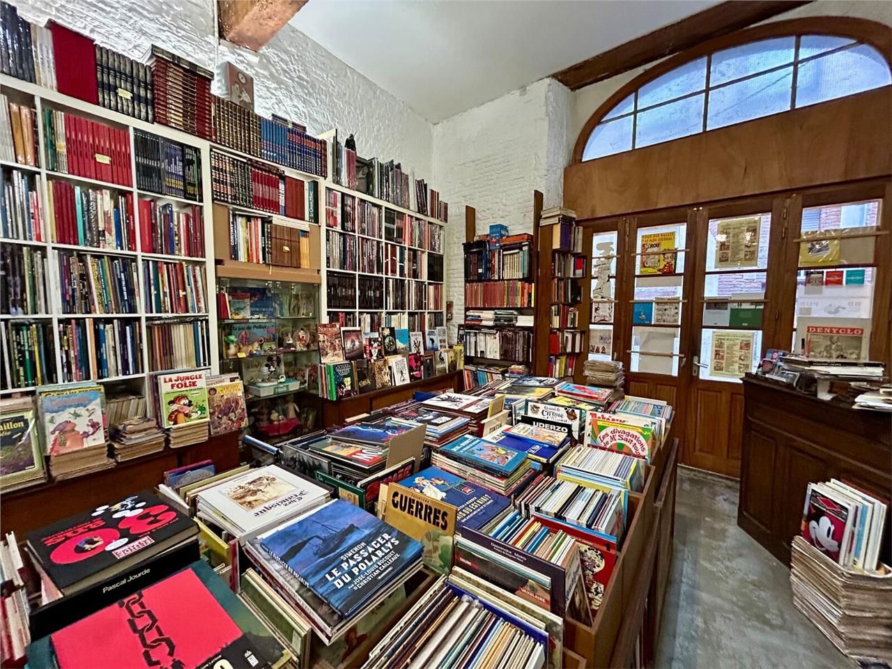 Local commercial disponible en location quartier 