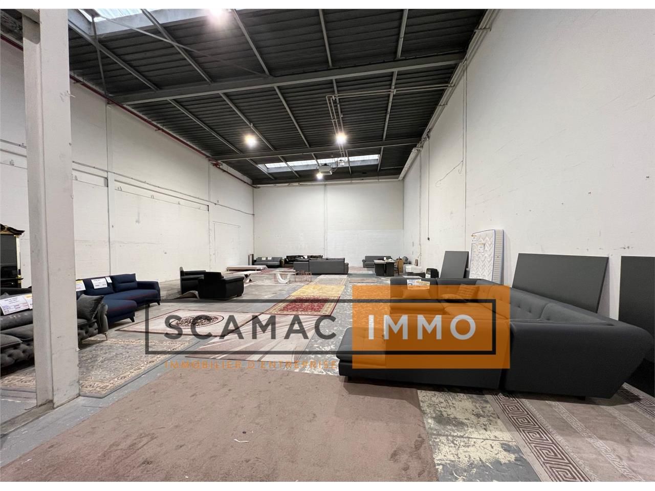 Location Local d'activités 470 m² non divisibles