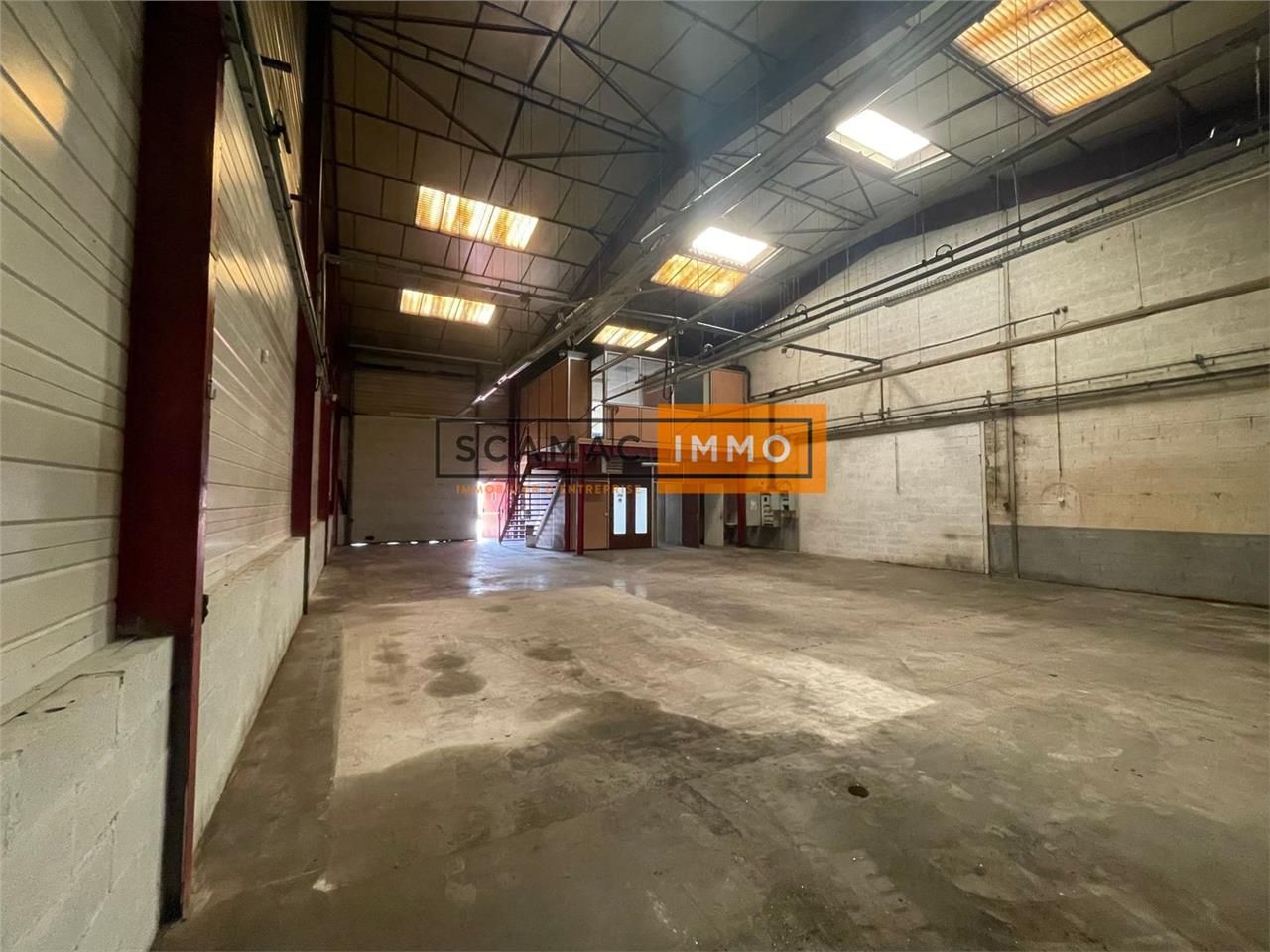 Location Local d'activités 400 m² non divisibles