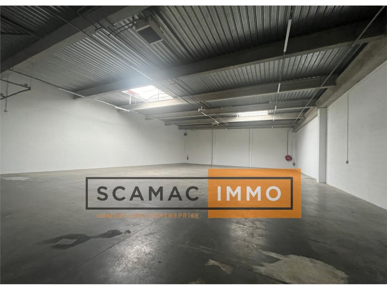 Location Local d'activités 575 m² non divisibles