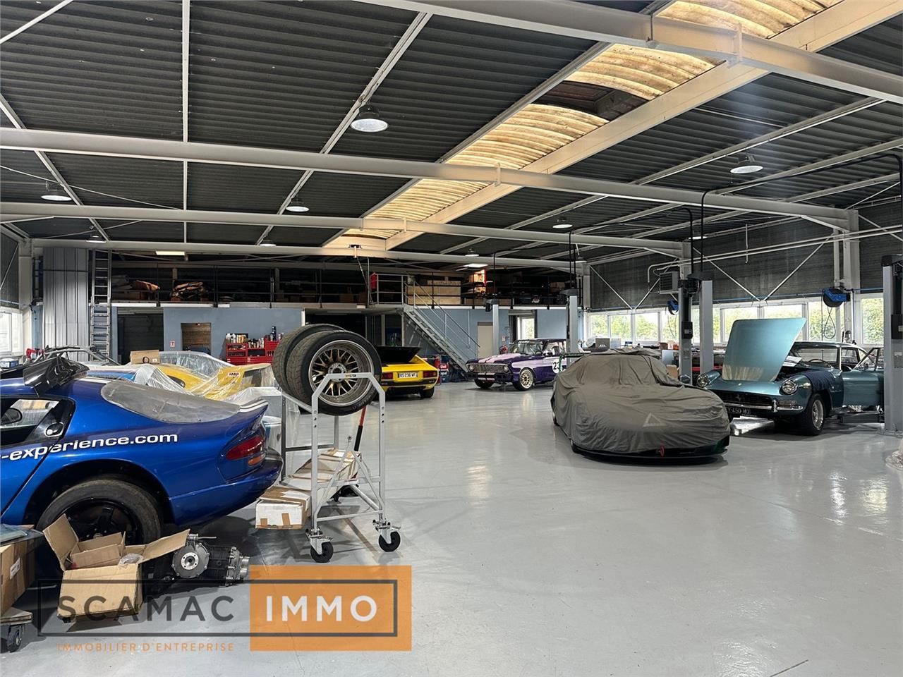 Vente Local d'activités 999 m² non divisibles