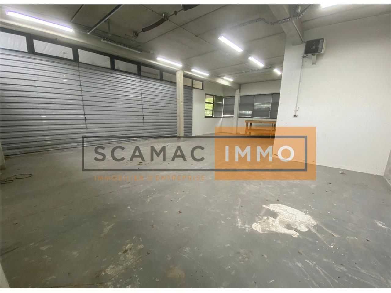 Local d'activités de 154m²